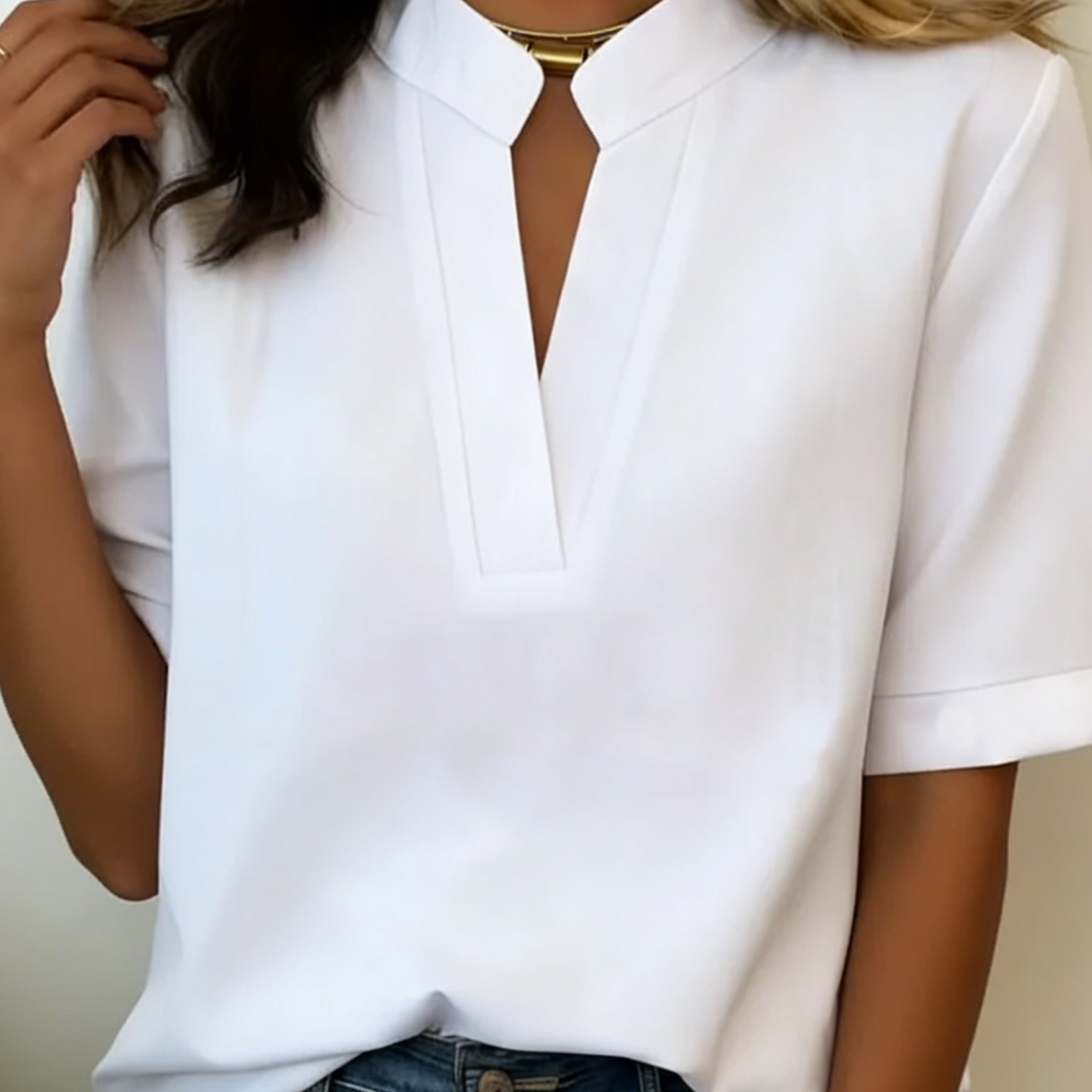 Veronika | Elegantná blúzka s minimalistickým dizajnom